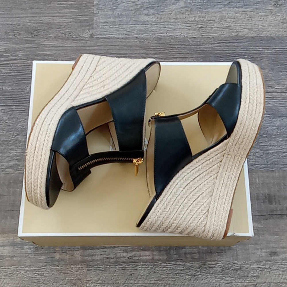 Michael Kors Women's Sandals- NEW - Picture 4 of 5